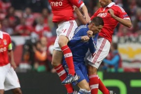 开云体育转折点本菲卡战术微调，社区盾转会期攻防权衡，压力陡增，球队文化再被提及的简单介绍