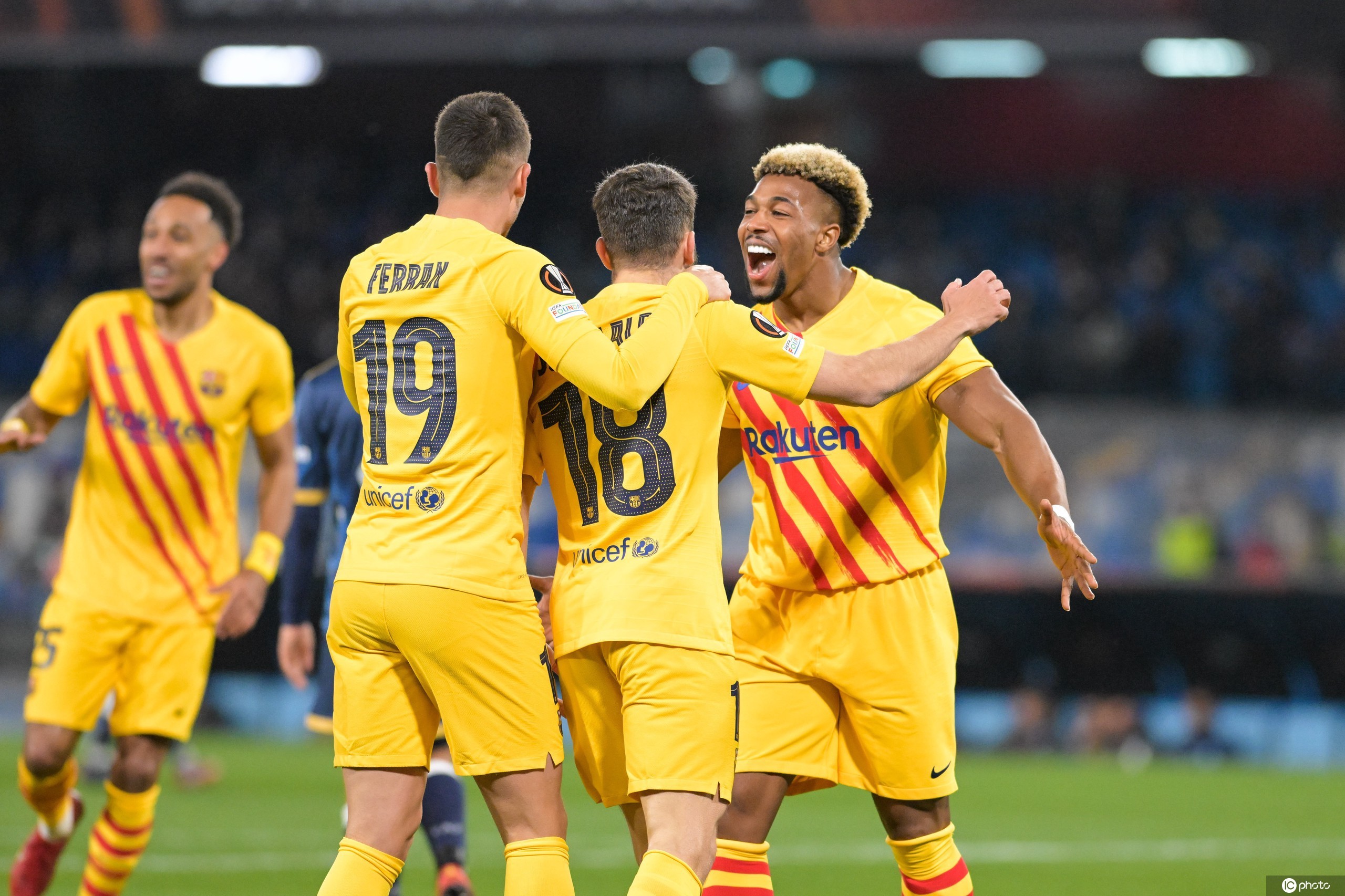 包含那不勒斯赛前调整名单,志在欧联名次提升,更衣室稳定,年轻球员得到机会的词条 包含那不勒斯赛前调整名单,志在欧联名次提升,更衣室稳定,年轻球员得到机会的词条